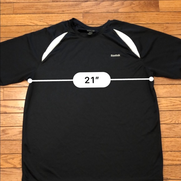 Reebok T-shirt - Picture 2 of 5